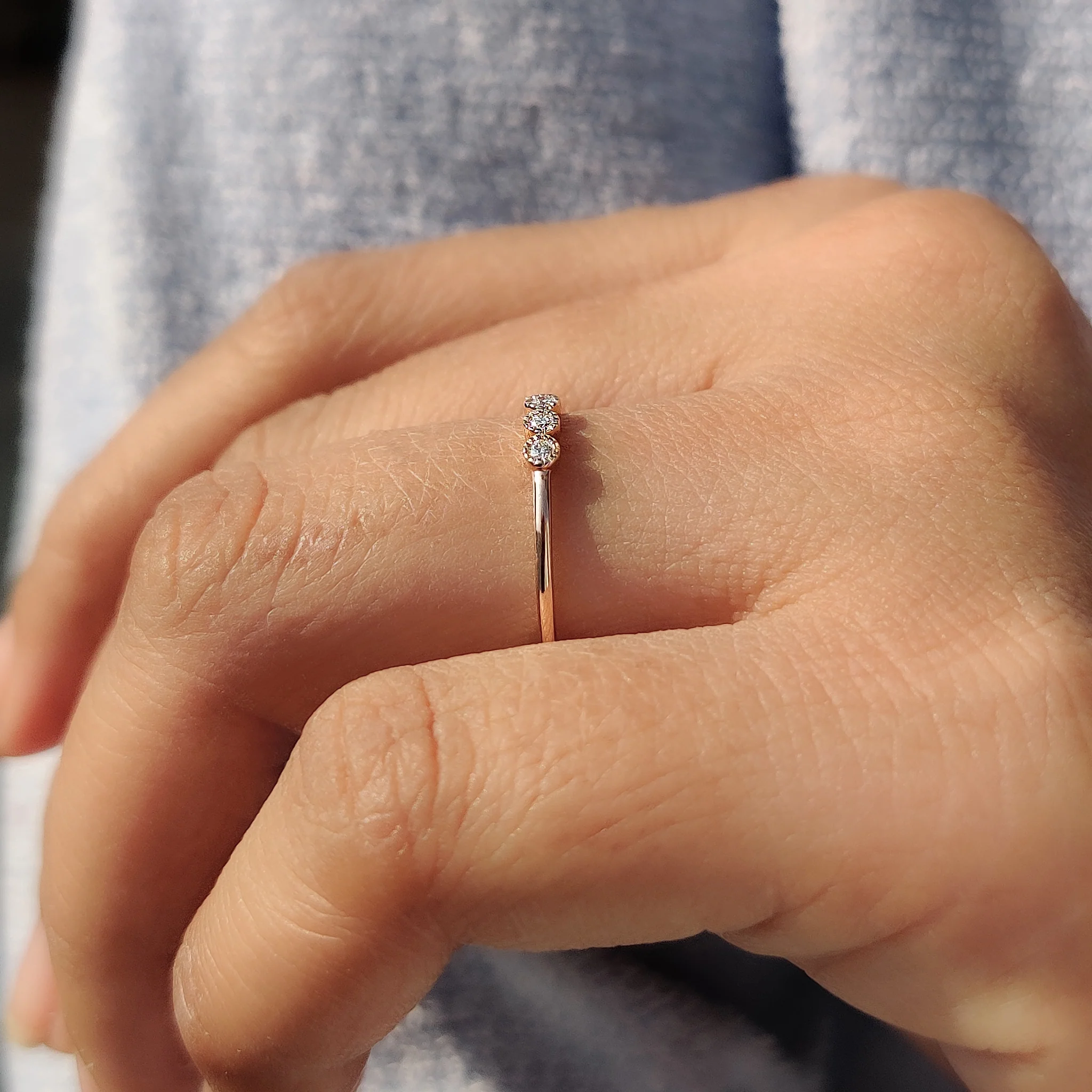 Three Stone Round Diamond Bezel Set Diamond Band - Image 3