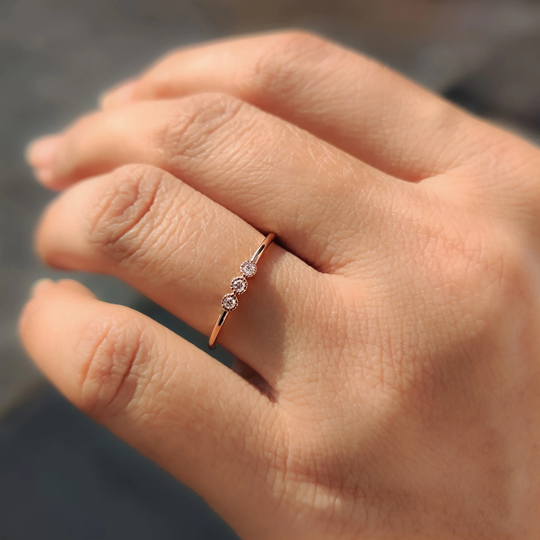 Three Stone Round Diamond Bezel Set Diamond Band - Image 4