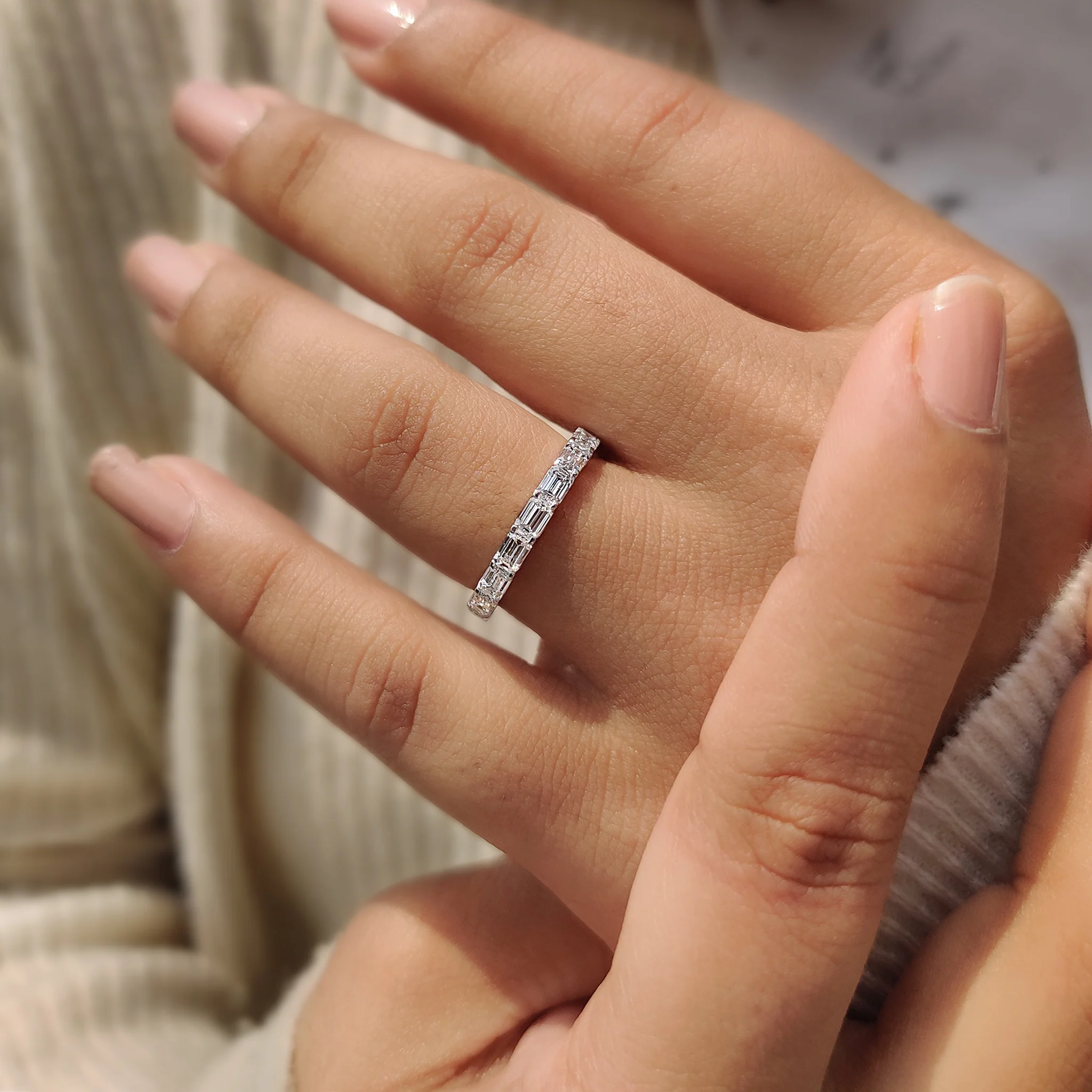 Eternity Emerald wedding band - Image 4