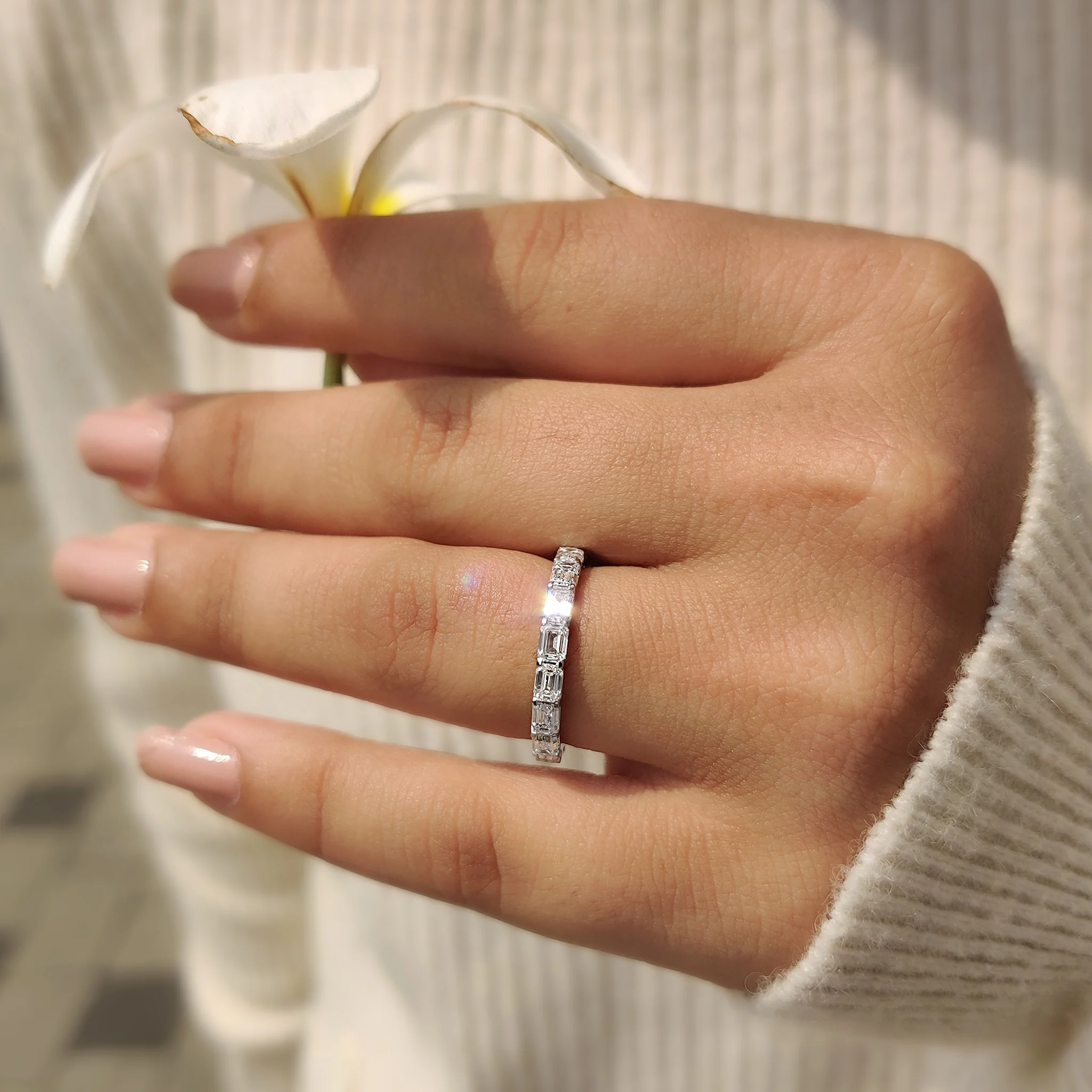 Eternity Emerald wedding band - Image 7