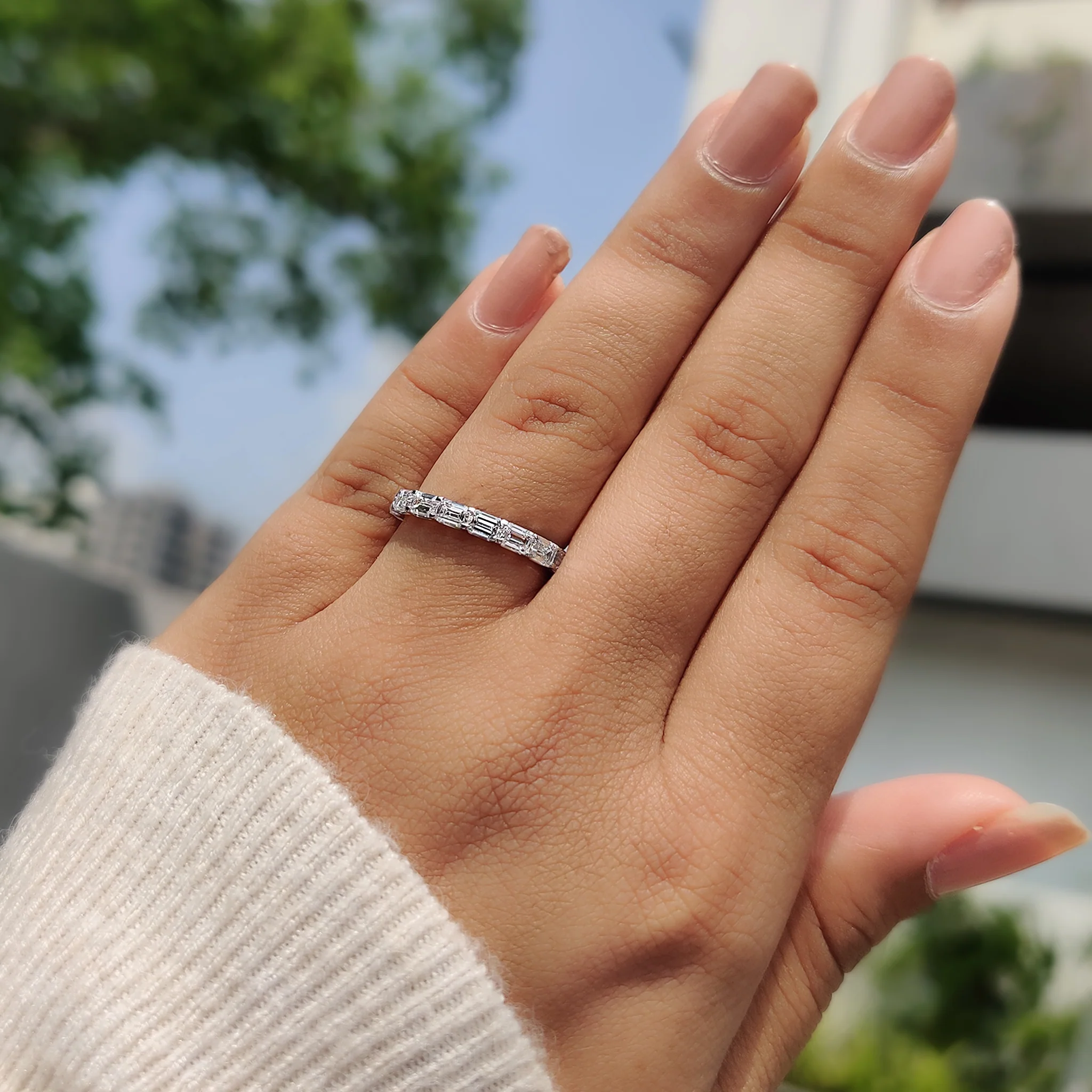 Eternity Emerald wedding band - Image 8