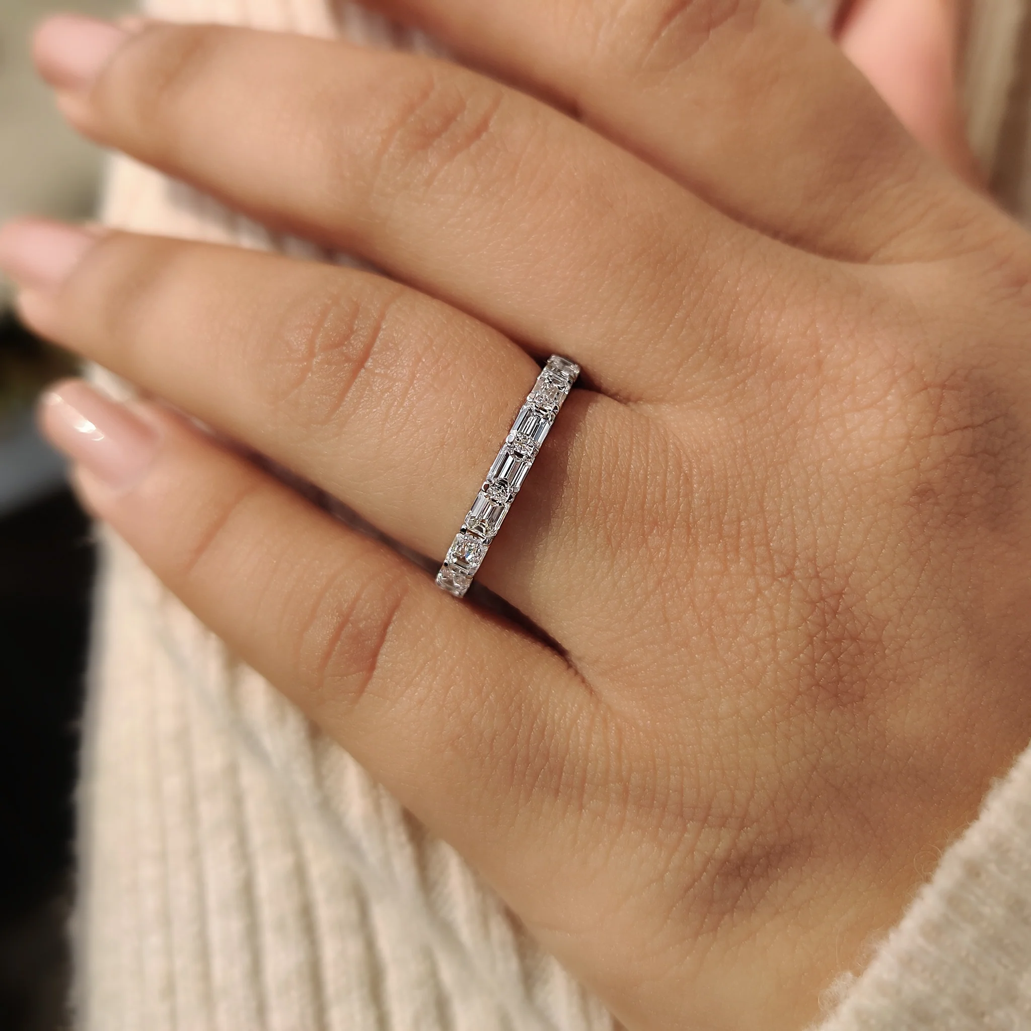 Eternity Emerald wedding band - Image 9