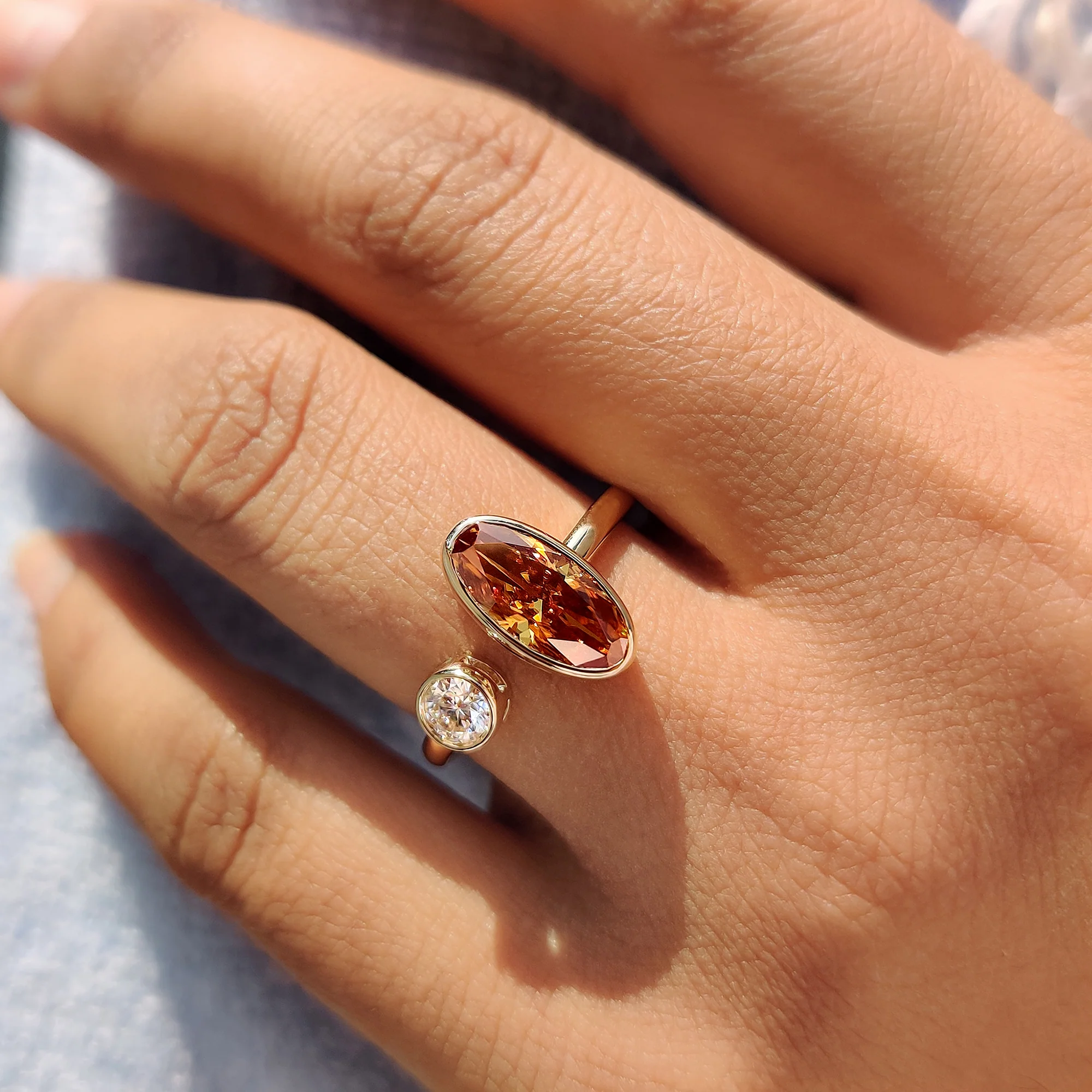 Moval And Round Cut Toi Et Moi Ring - Image 10