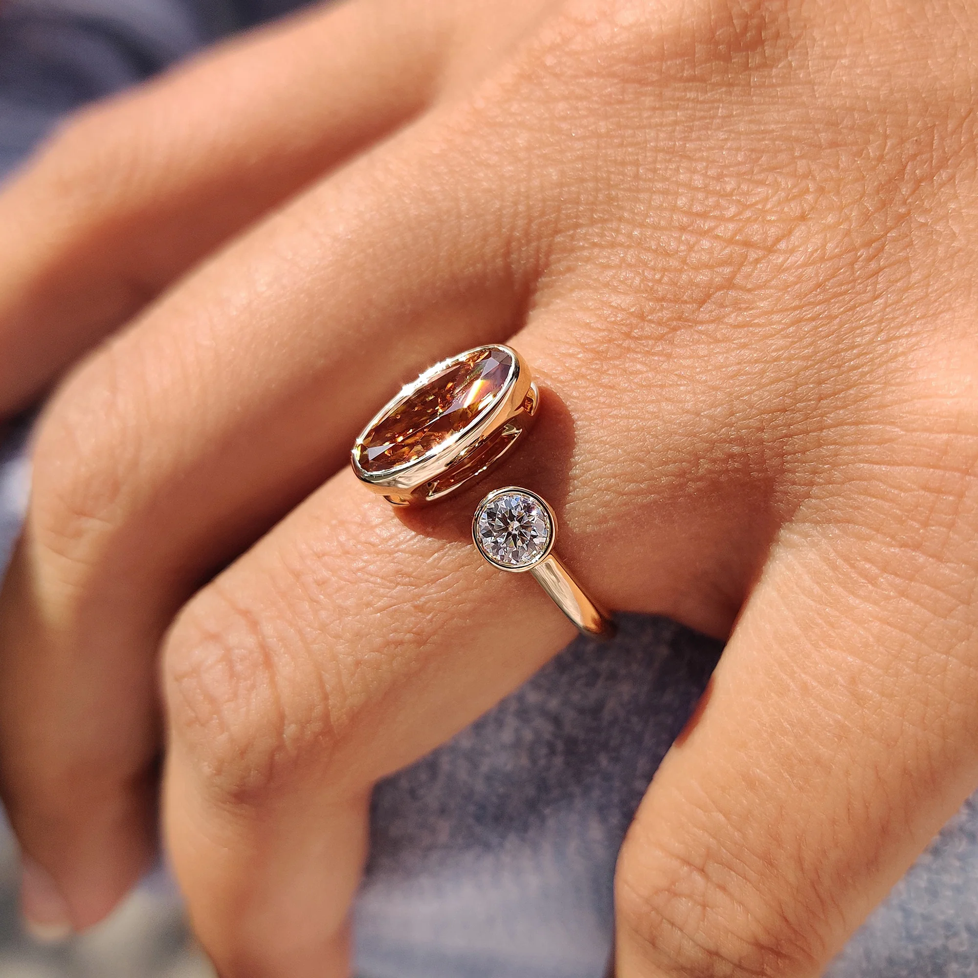 Moval And Round Cut Toi Et Moi Ring - Image 5