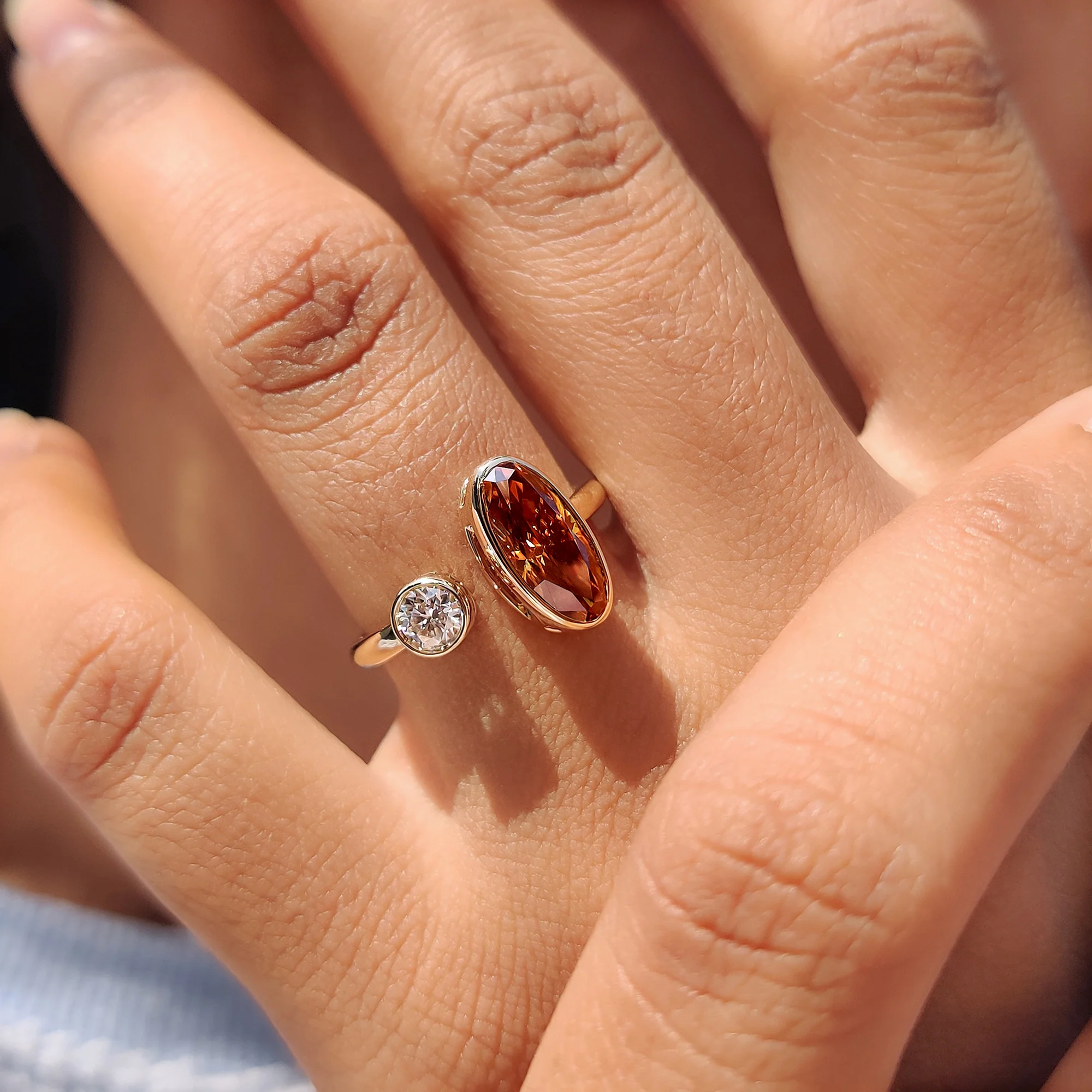 Moval And Round Cut Toi Et Moi Ring - Image 7