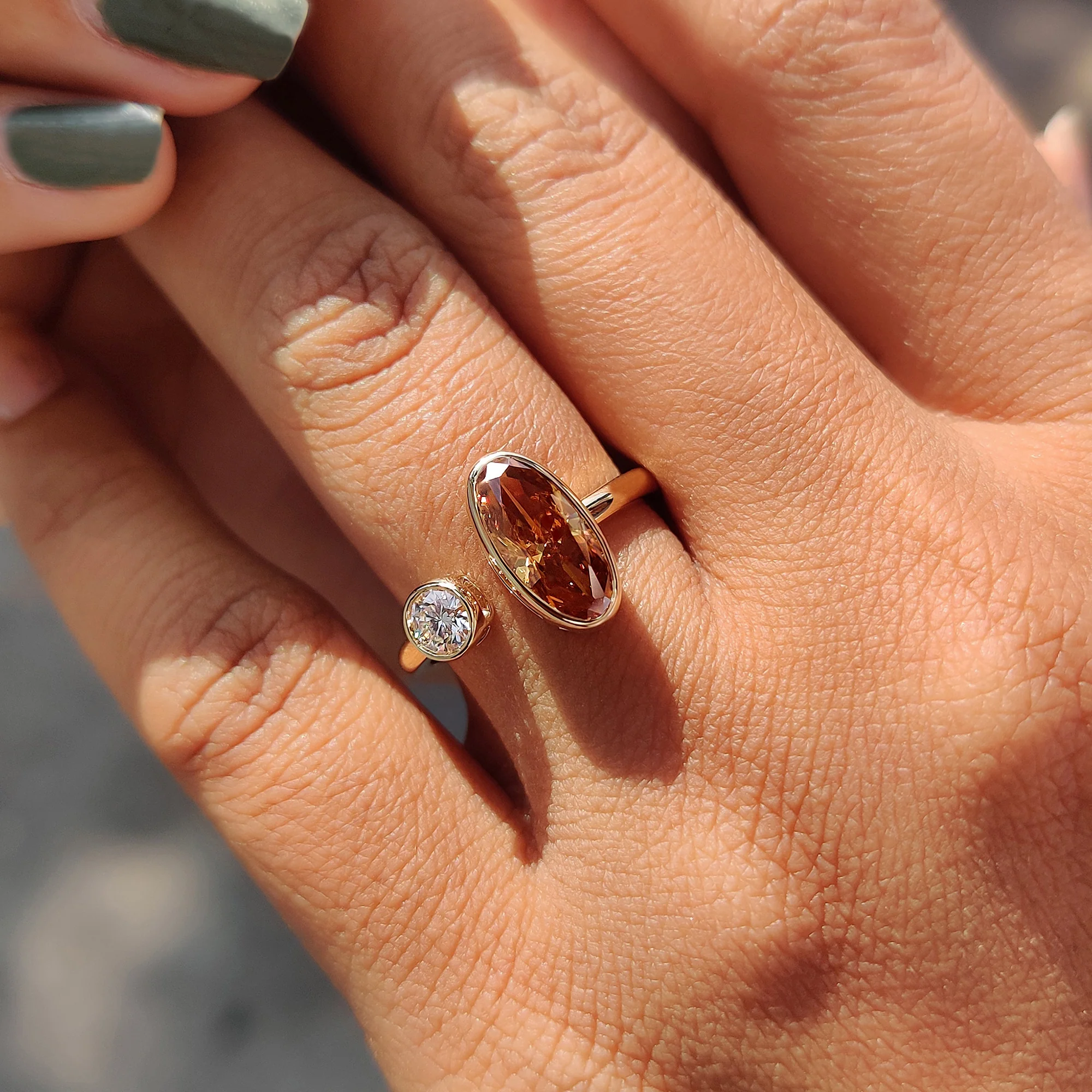 Moval And Round Cut Toi Et Moi Ring - Image 9