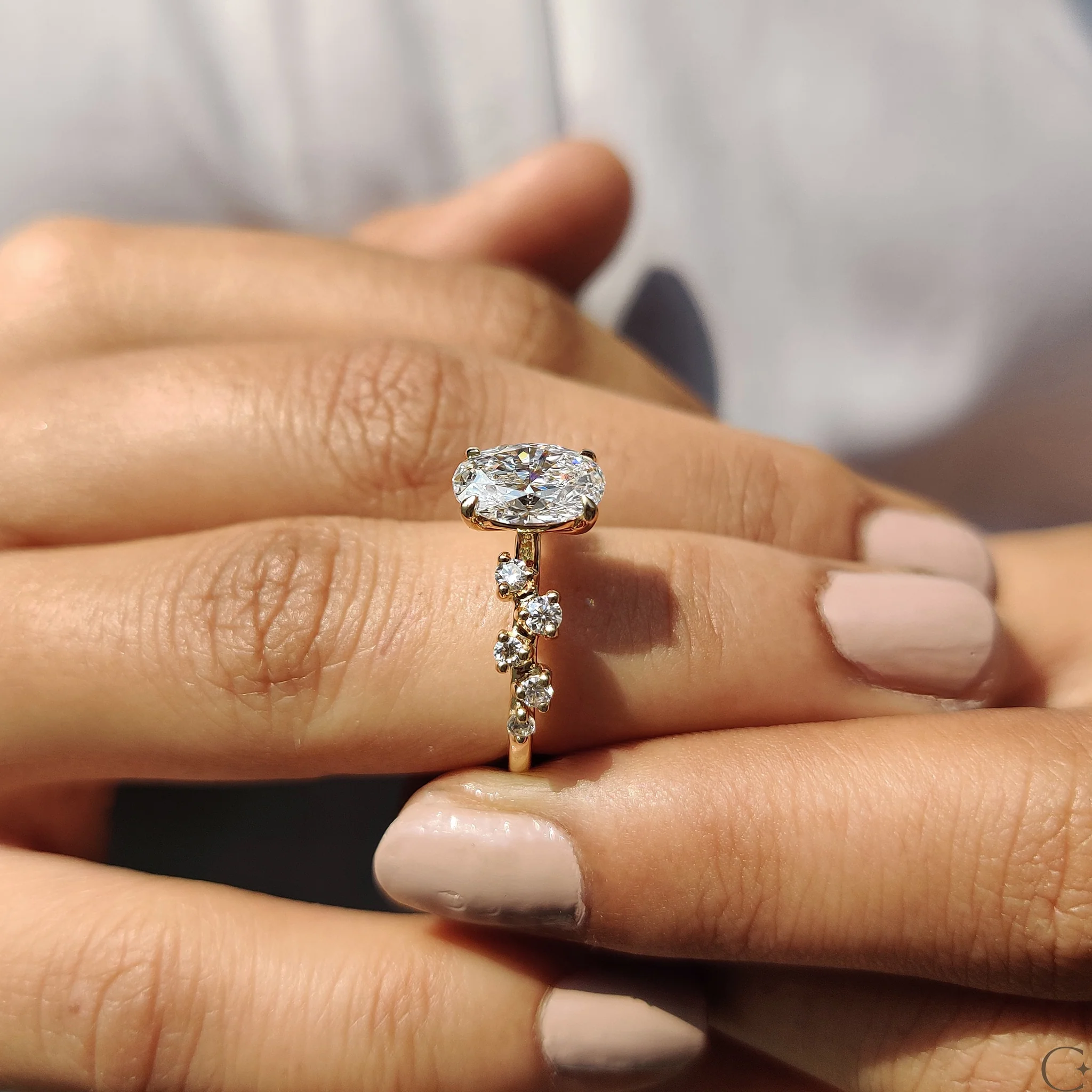 Oval Shape Engagement Ring with Zig Zag Band in Gold - Image 6