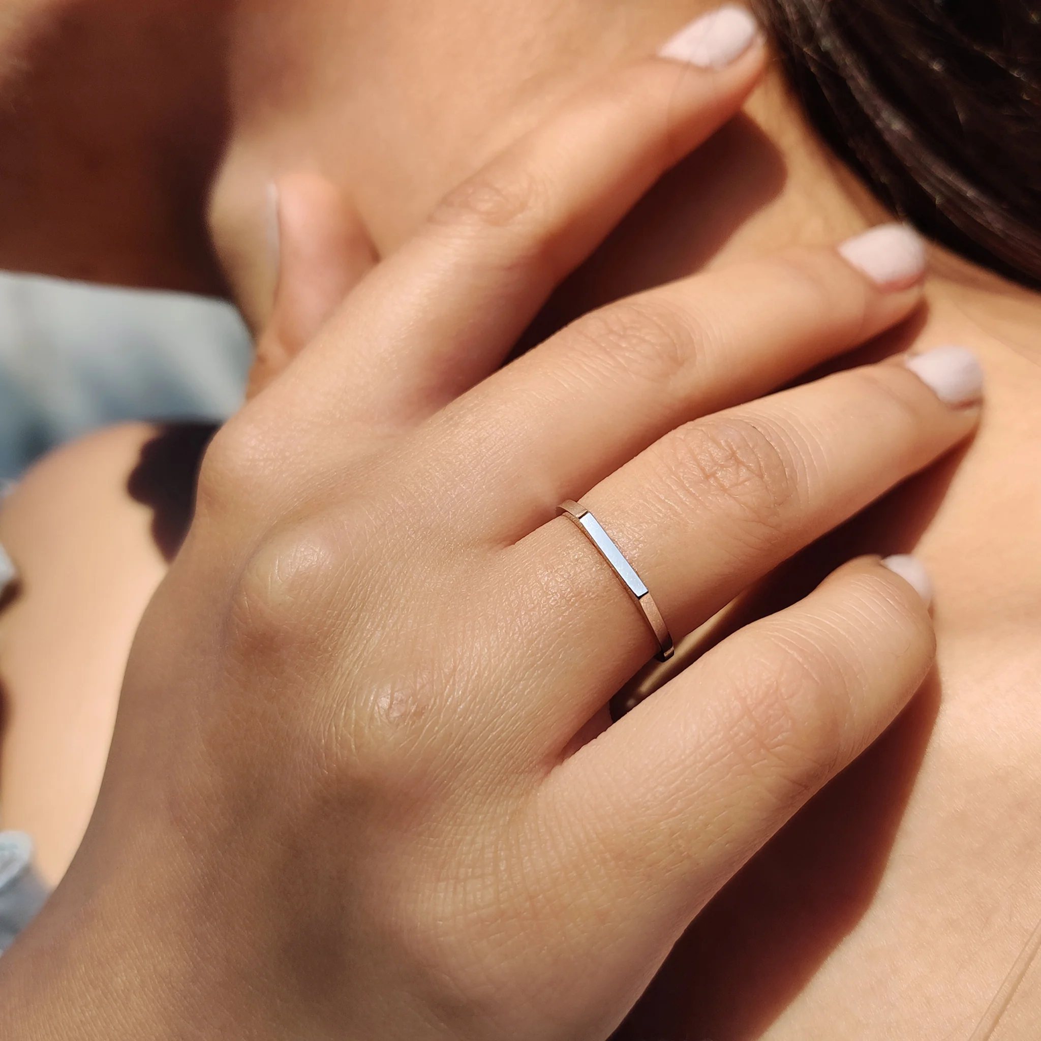 White Gold Simple comfort fit wedding band - Image 3