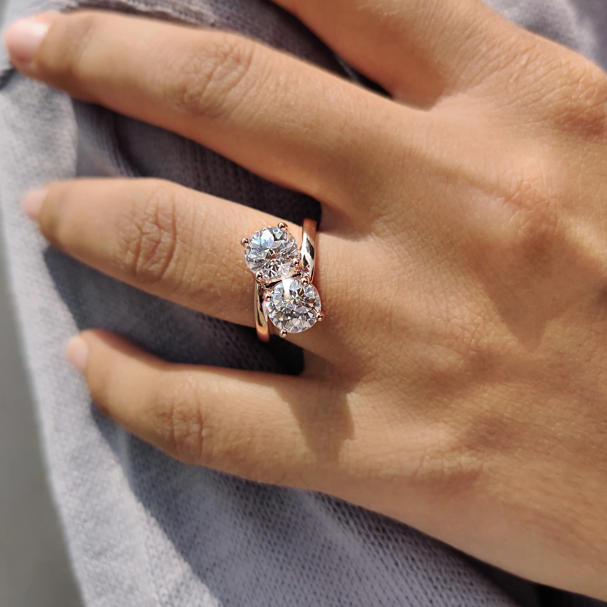 Toi Et Moi Ring with Jubilee Cut Two Stone Style - Image 5