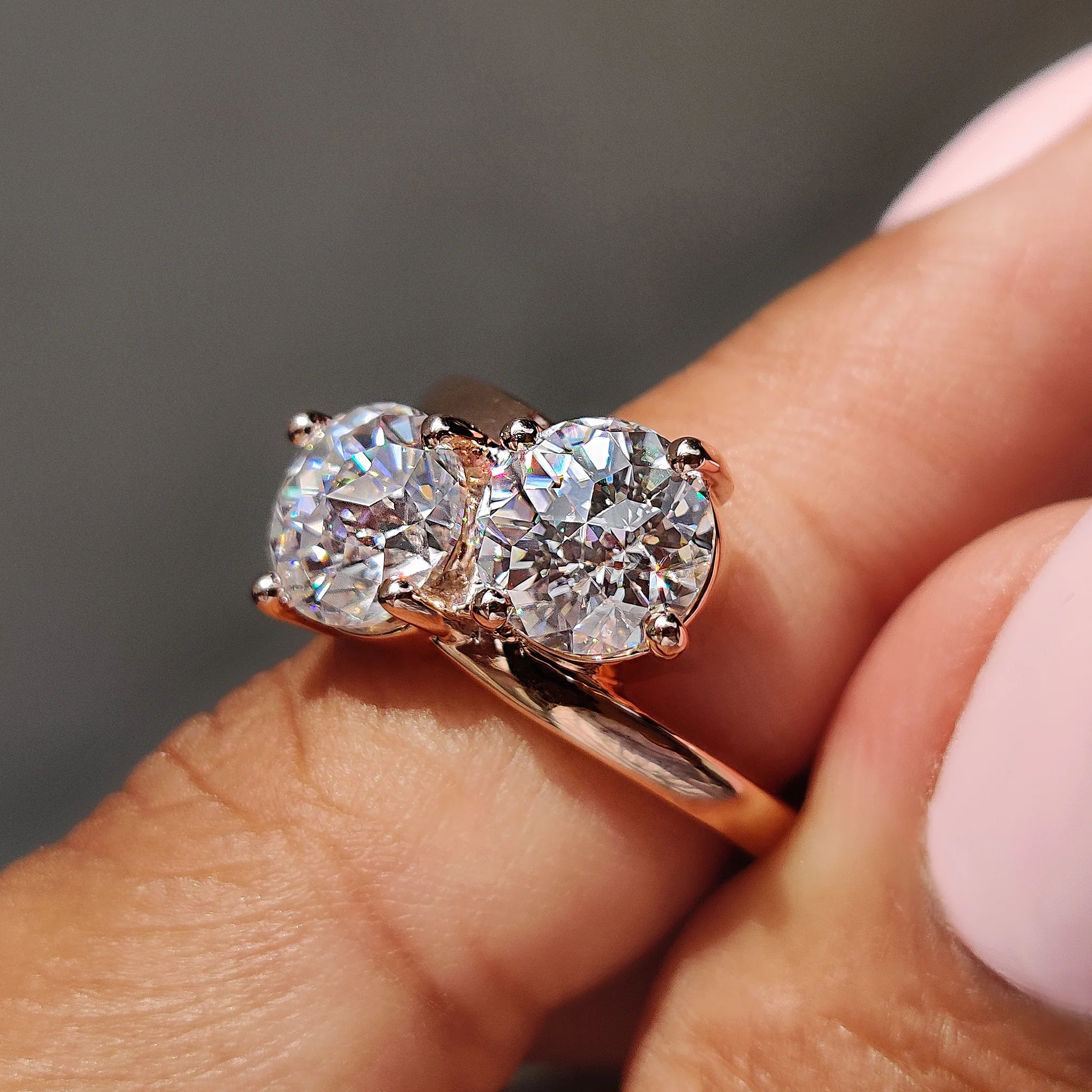 Toi Et Moi Ring with Jubilee Cut Two Stone Style - Image 8