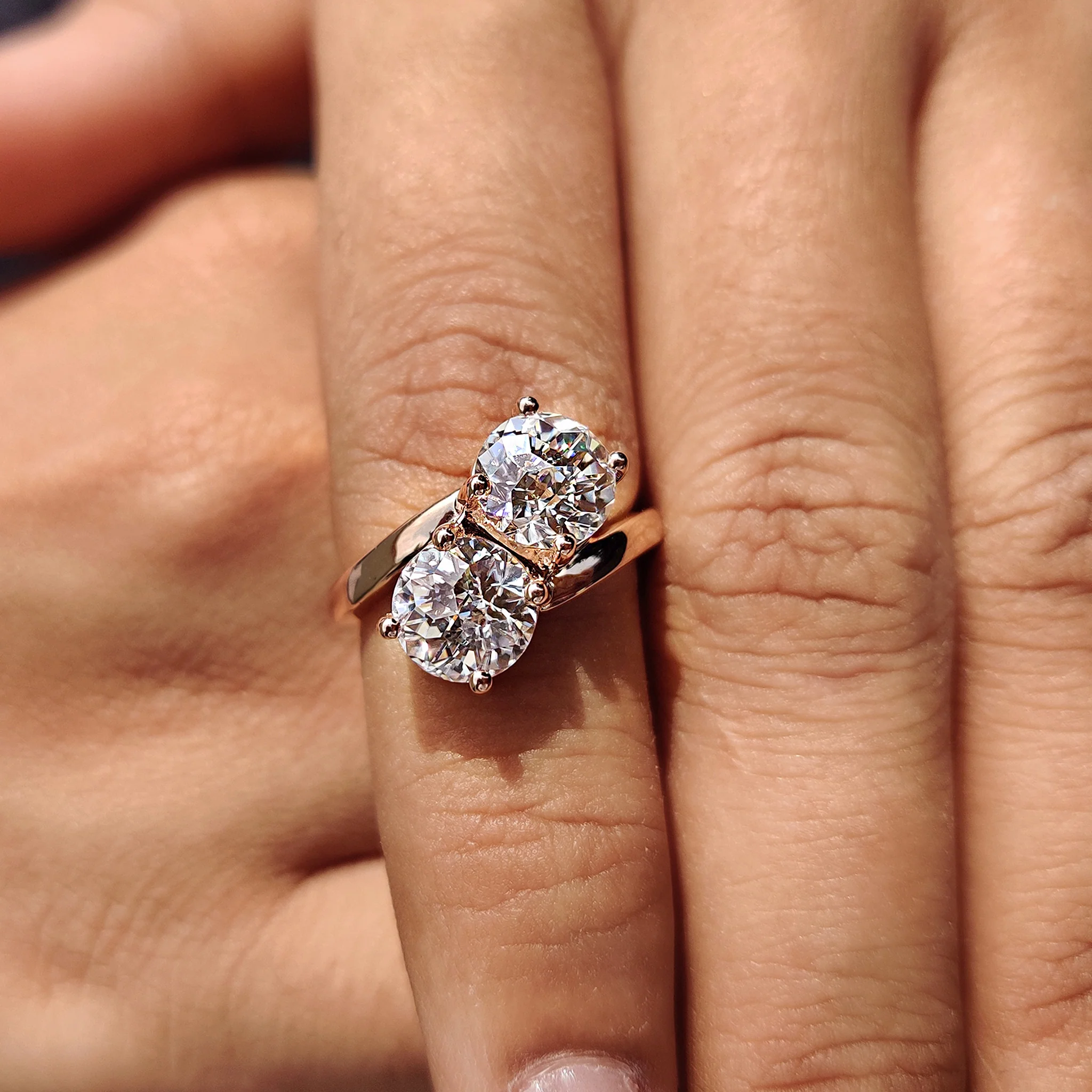 Toi Et Moi Ring with Jubilee Cut Two Stone Style - Image 9