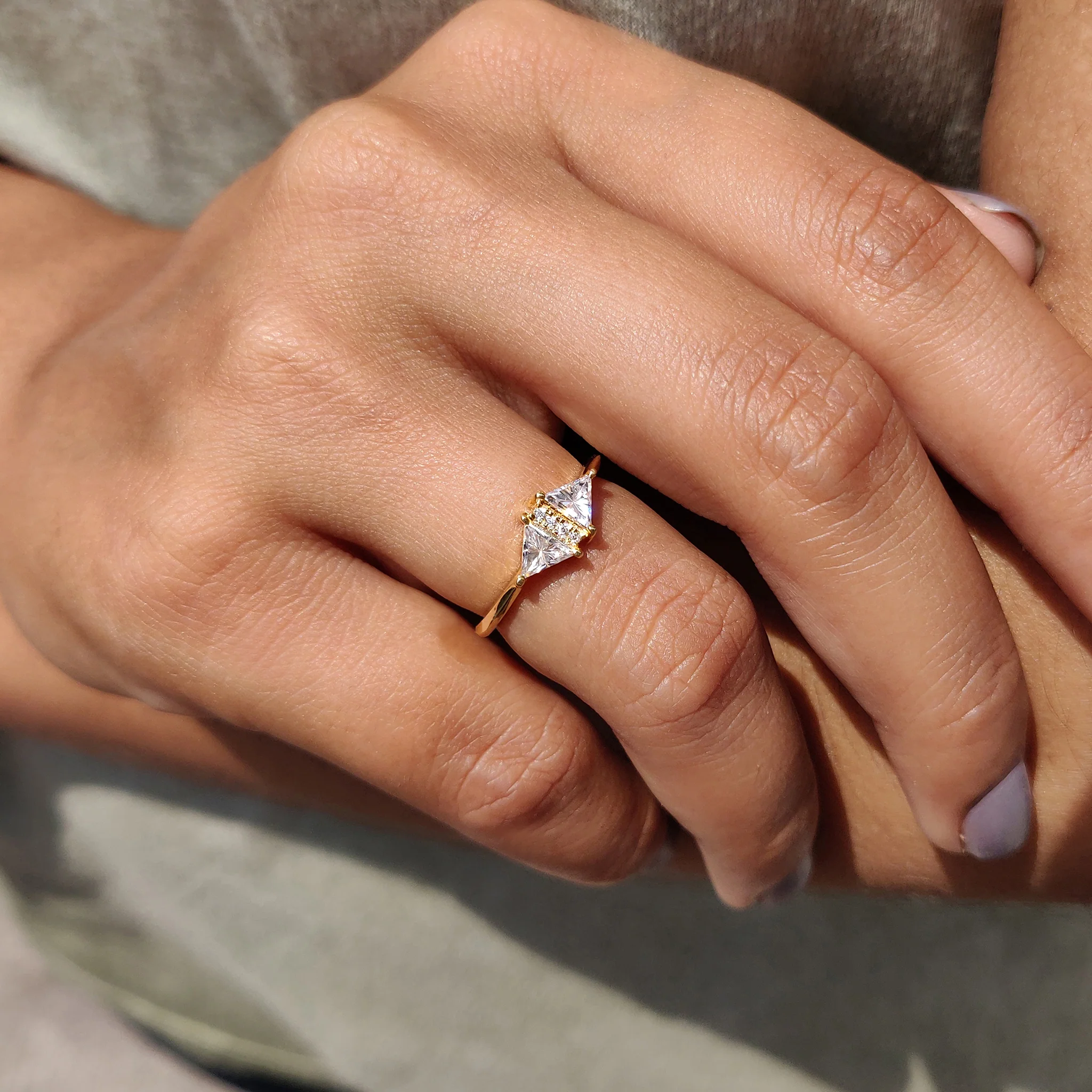 Triangle Cut Vintage Gold Ring - Image 5