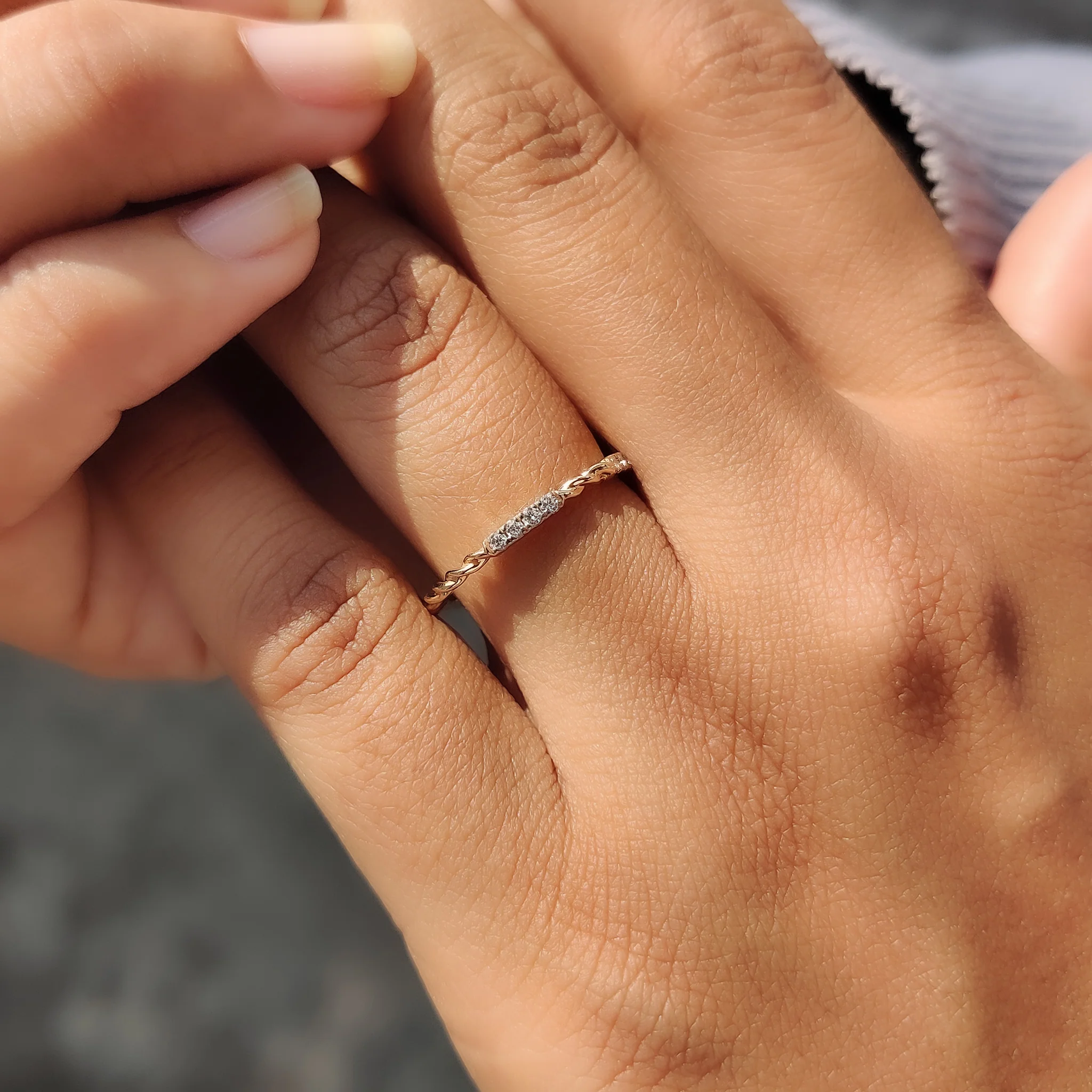 Twisted Wedding Band With Round Diamond - Image 4
