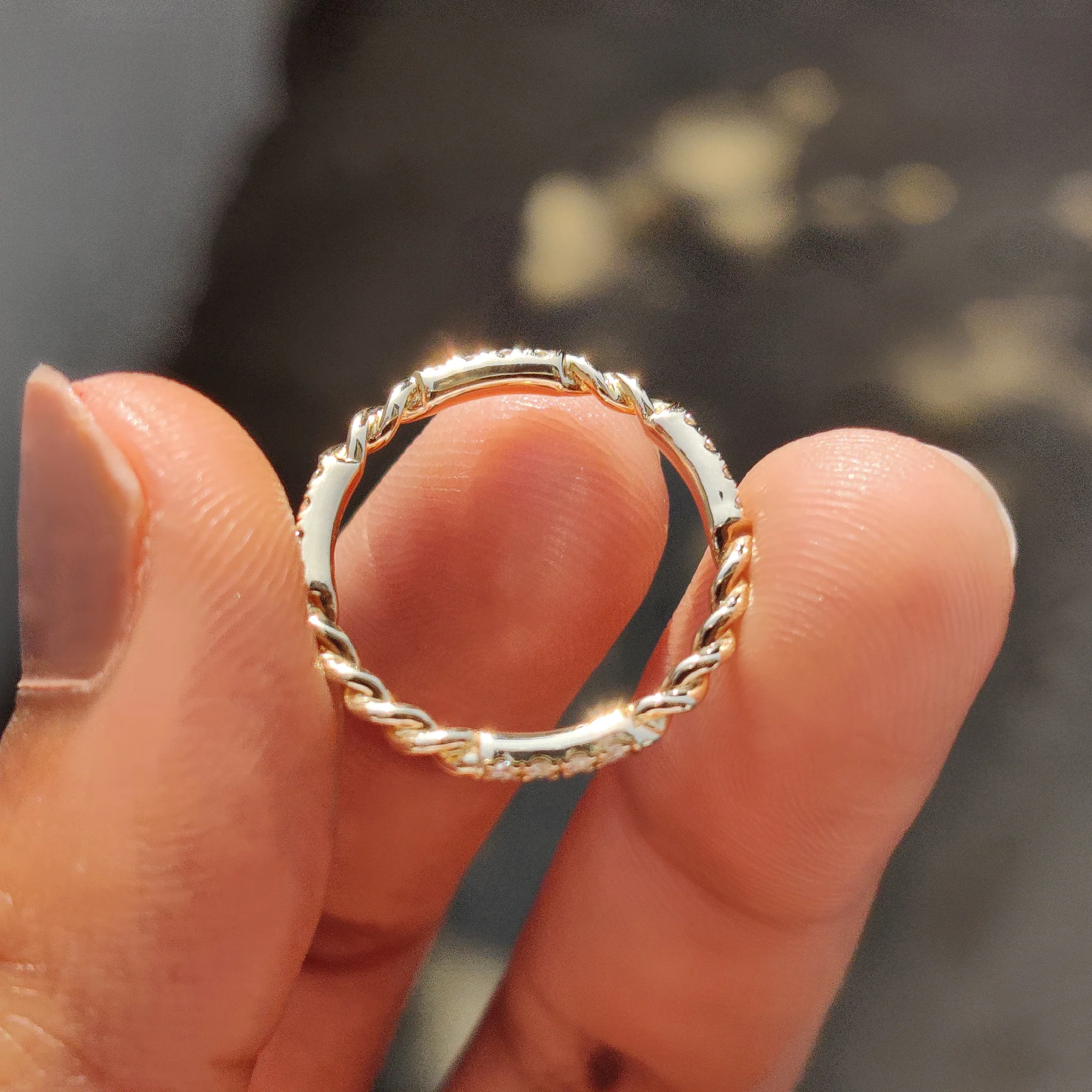 Twisted Wedding Band With Round Diamond - Image 9